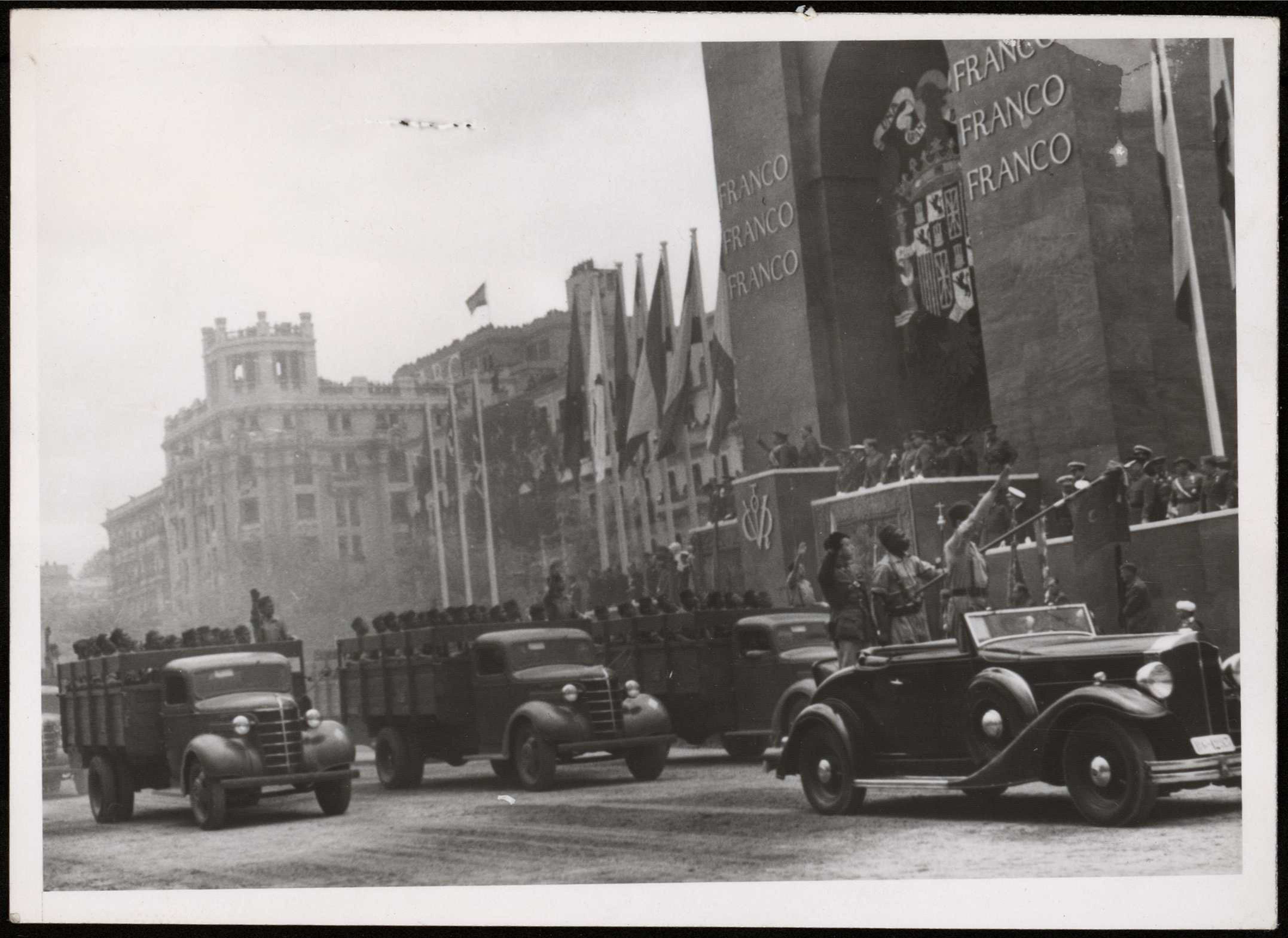 Madrid. Desfile da vitoria franquista