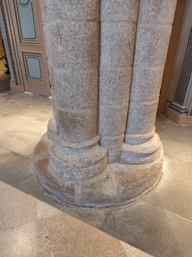 Piar de catedral de Santiago.