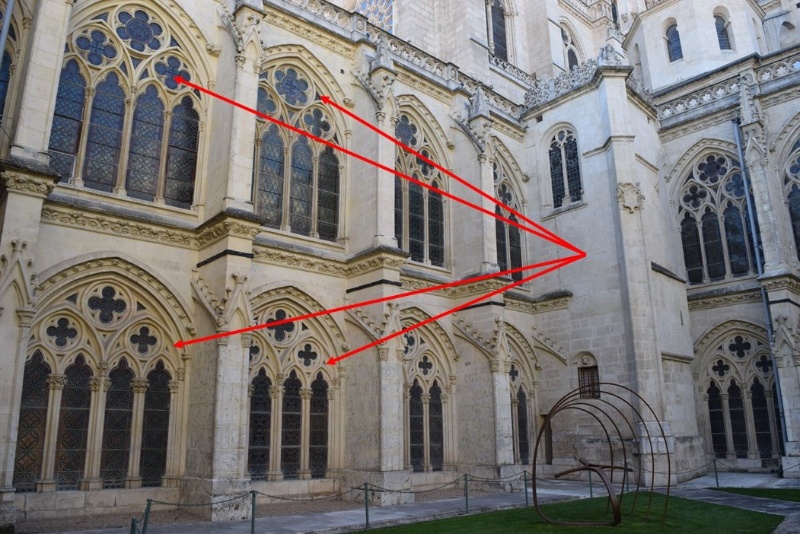 Tracerías do claustro da catedral de Burgos