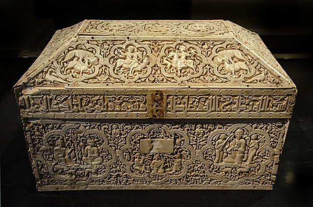 Fotografía dunha Arqueta de marfil de Leire (obradoiro de Madinat al-Zahra, Córdoba)
