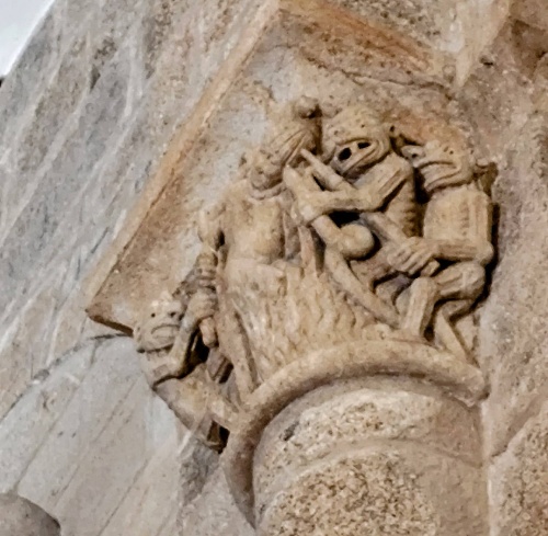 Fotografía do Capitel do avaro, catedral de Santiago