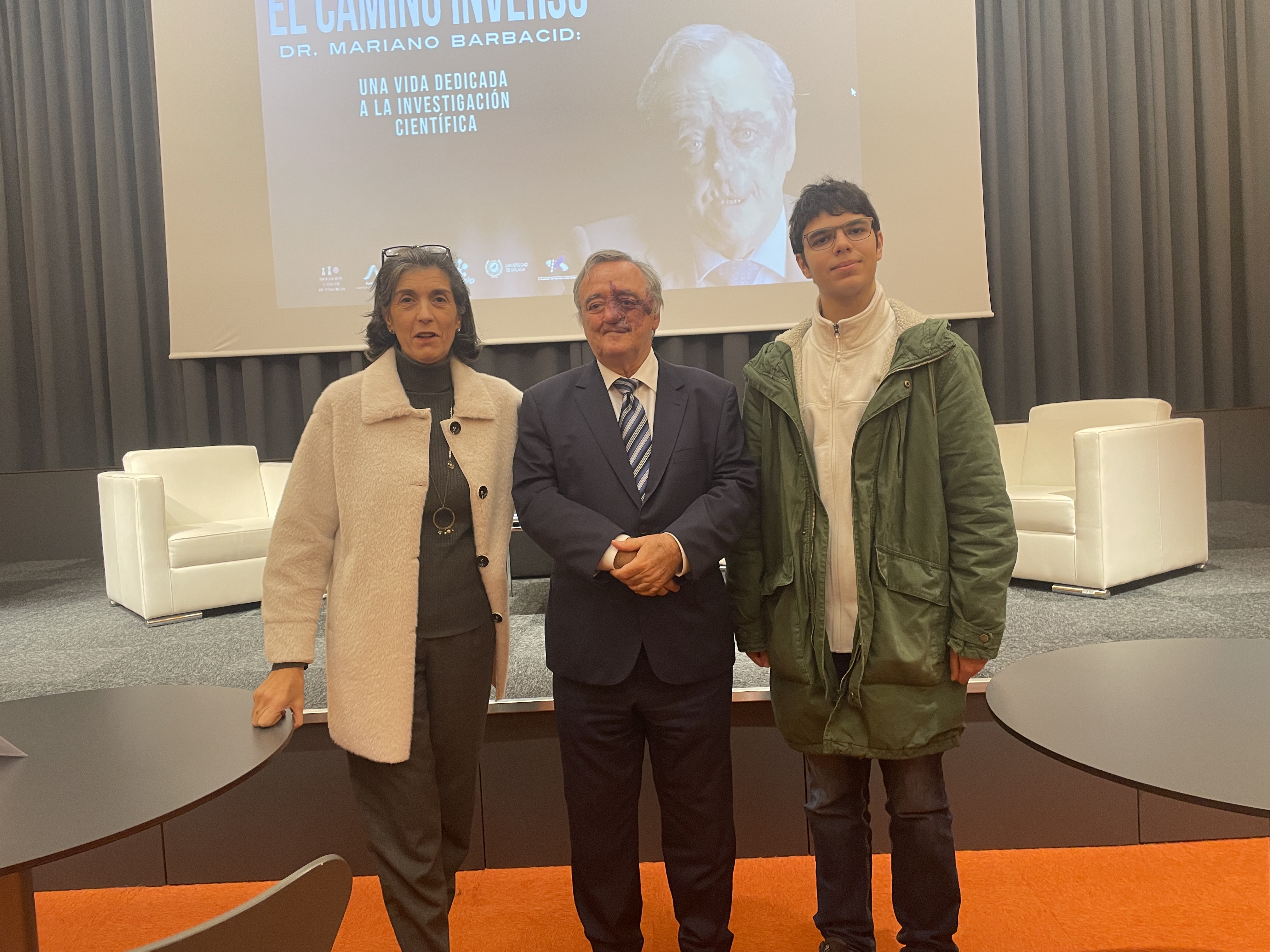 Alumno con Mariano Barbacid